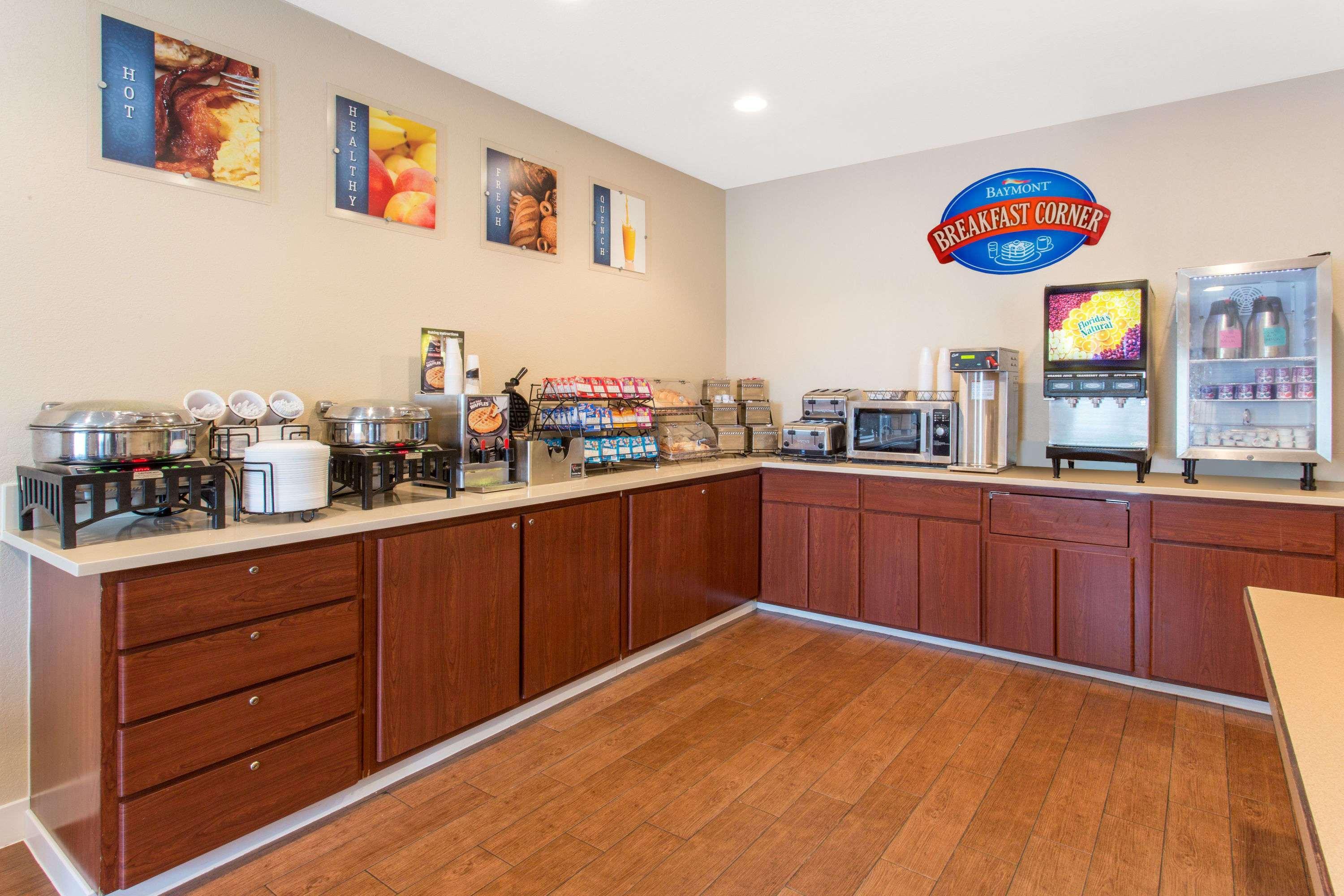 Baymont By Wyndham Mattoon Hotel Luaran gambar